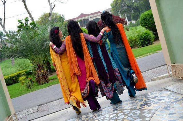 photo of girls for facebook hiding face №15325 photo of girls for facebook hiding face № 15324