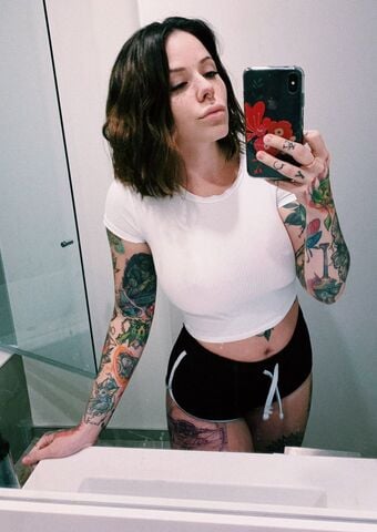 ihatelaika bella's photos on Paltalk 31, f